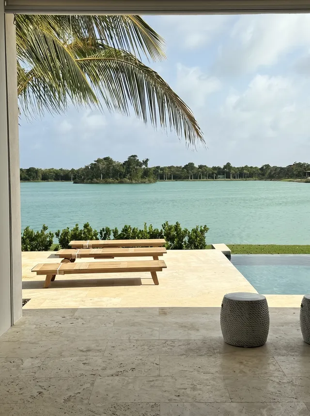 Lagos 47 — terrace overlooking the lake