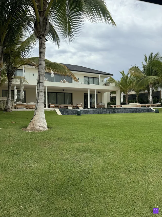 Serena Golf 16 — lawn and villa facade